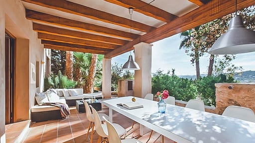 Can Melanie Terrace/Veranda