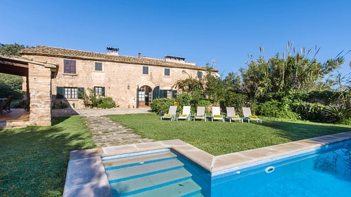 Can Mestranca Swimming pool