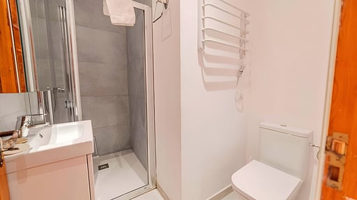 Can Mir Ruth Bedroom 2