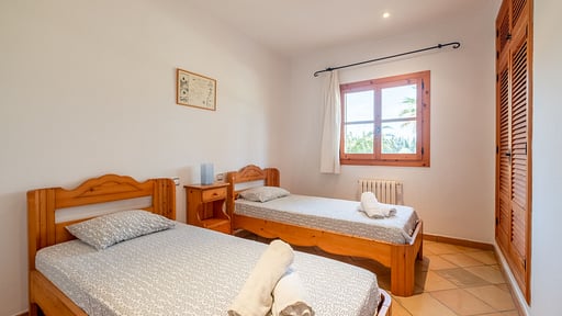 Finca Can Mussol Bedroom 2