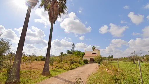 Can Nina Окрестности