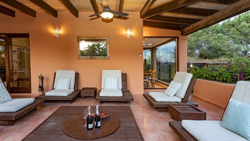 Can Olivos Terrasse