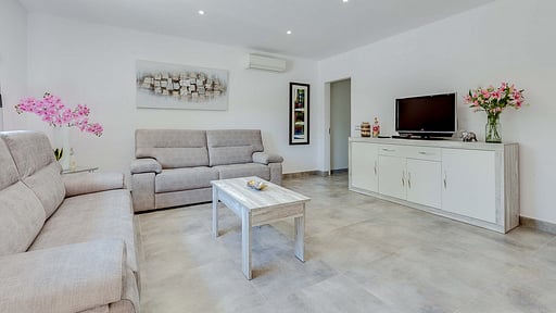 Can Paco Living room