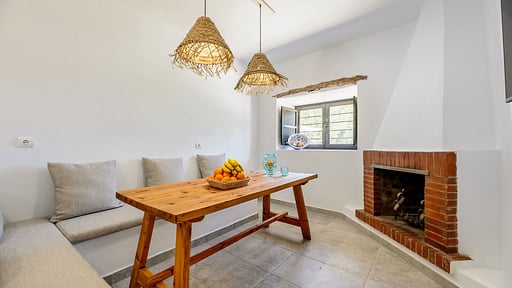 Can Rafalet Safragell Dining area