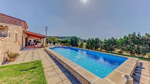 Can Seguinot Mercer Swimming pool