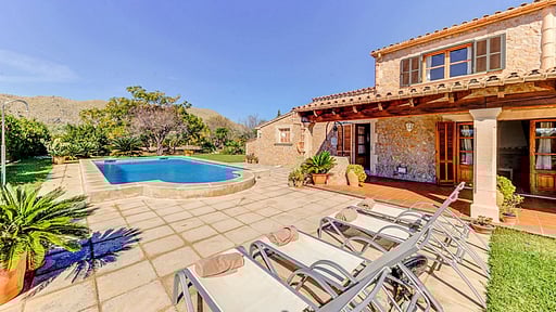 Can Seguinot Mercer Swimming pool