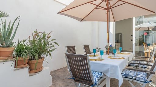 Villa Can Sion Dining area