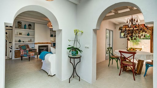 Can Sofia Dining area