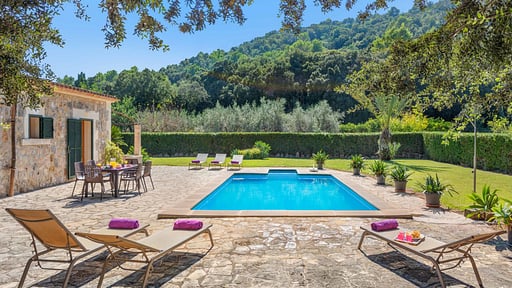 Can Torres Swimming pool