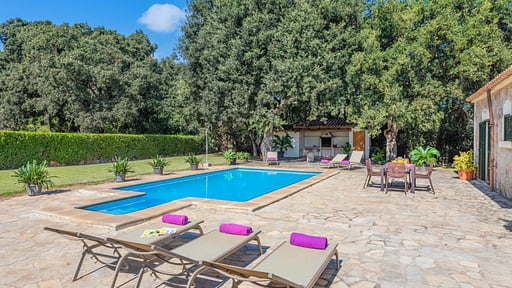 Can Torres Swimming pool