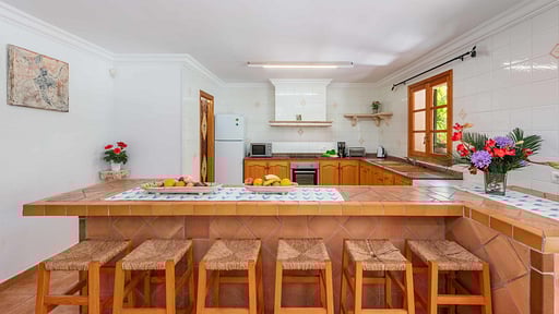 Can Torres Dining area