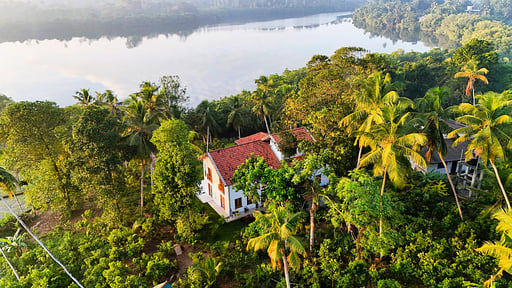 Cannelle Lake Villa Drone foto's