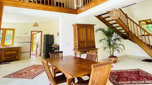 Cannelle Lake Villa Eethoek