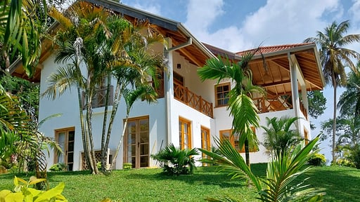 Cannelle Lake Villa Others