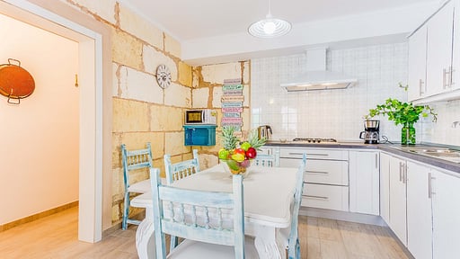 Cantino House Обеденная зона