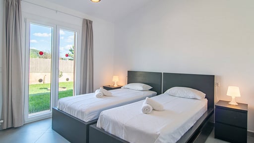 Canya Vera Bedroom 4