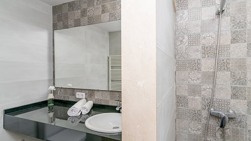 Canya Vera Bedroom 2