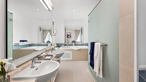 Carpe Diem Beach Villa Bedroom 1