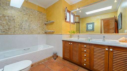 Casa Alvira Others