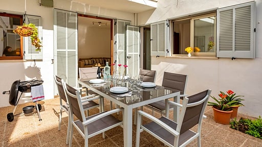 Casa Antonia Dining area 2