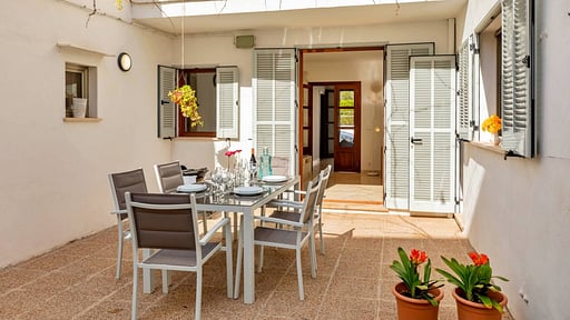 Casa Antonia Dining area 2