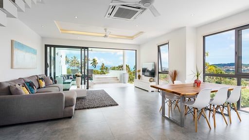 Casa Bella Living room