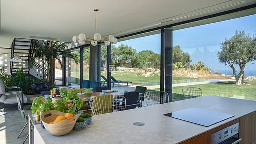 Casa Bianca Dining area