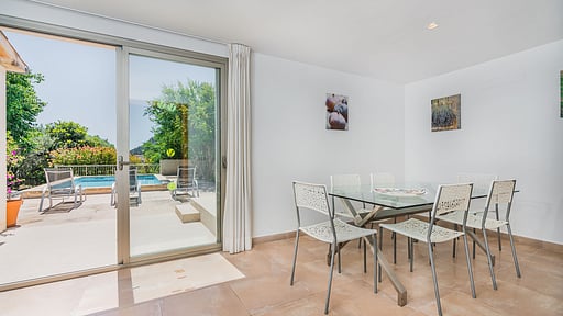 Casa Torres Dining area