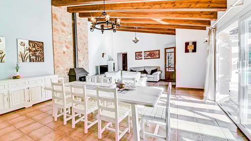 Casa Calonge Обеденная зона