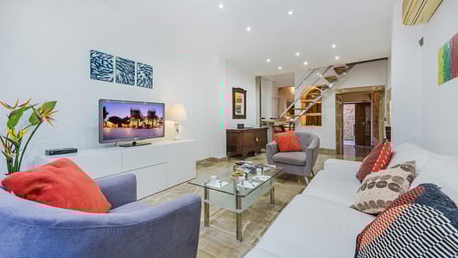 Casa Cherries Living room