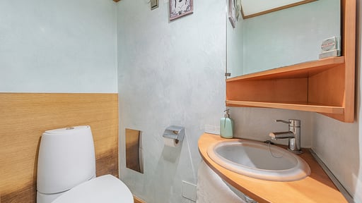 Casa Cherries Bedroom 2