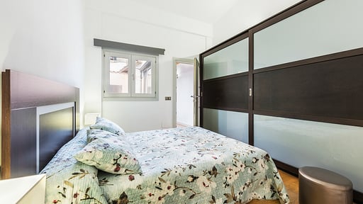 Casa Cherries Bedroom 1