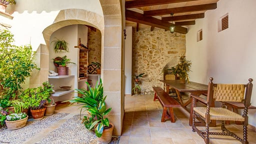 Casa Coll Dining area