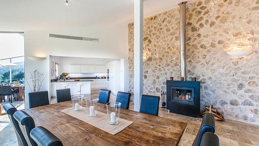 Casa De Calvari Dining area