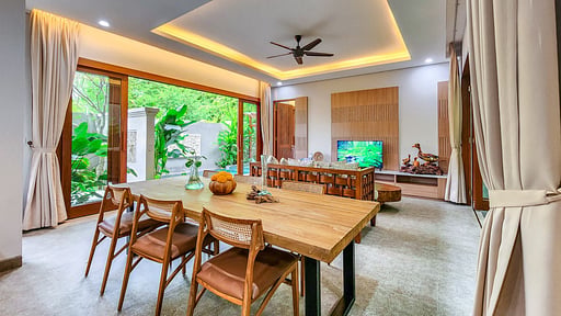 Casa De Gracia Dining area