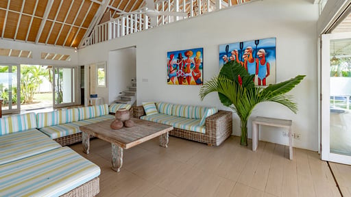 Casa Del Mar Living room