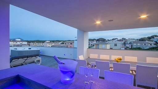 Casa del Paraiso Rooftop lounge