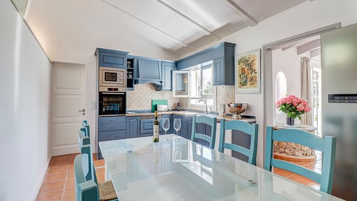 Casa Dulcenia Dining area