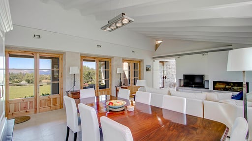 Casa Esabella Dining area