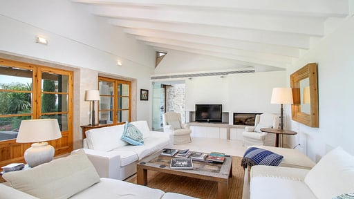 Casa Esabella Living room