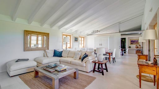 Casa Esabella Living room