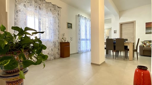 Casa Geranio Dining area