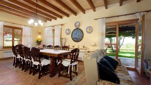 Casa Julia Dining area