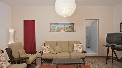 Casa Lavanda Living room