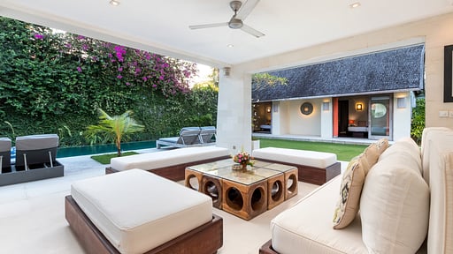 Casa Mateo Living room 1