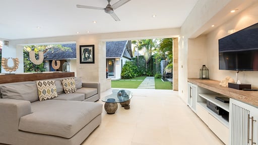Casa Mateo Living room 2