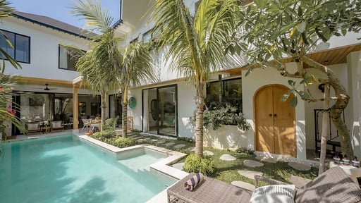 Casa Mira Uluwatu Piscina