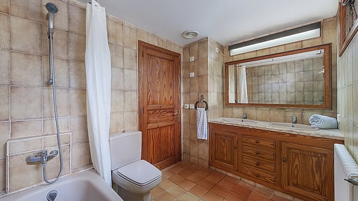 Casa Mirra Bedroom 2