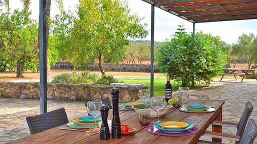 Villa Núria Dining area