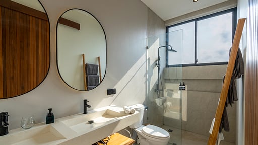 Casa Riva Bedroom 1